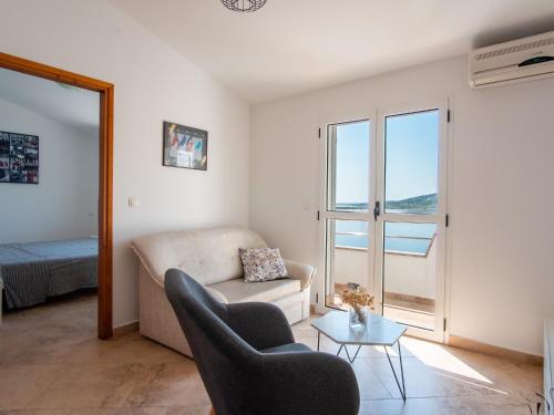 Two-Bedroom Apartment with Balcony and Sea View image 10