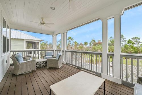 Sea The Good at NatureWalk on 30A, Pool View, 2 Master Bedrooms, Easy Beach Access