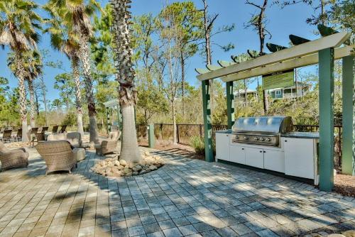 Sea The Good at NatureWalk on 30A, Pool View, 2 Master Bedrooms, Easy Beach Access