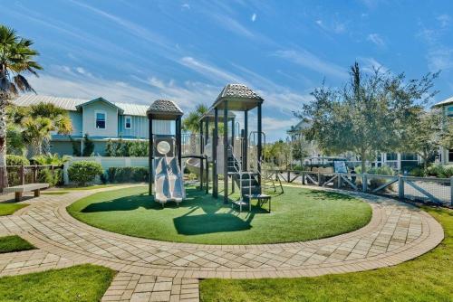 Sea The Good at NatureWalk on 30A, Pool View, 2 Master Bedrooms, Easy Beach Access