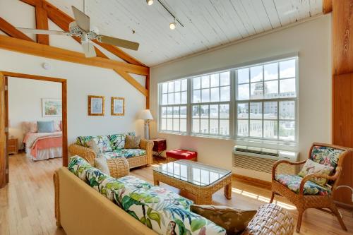 Walk to Ocean Penthouse Suite at Palm Beach Hotel in Palm Beach, USA