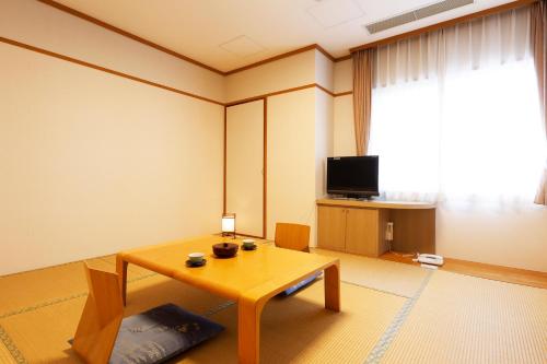 Japanese-Style Room