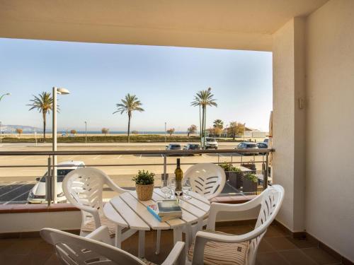 Apartment room in Apartamento en Empuriabrava: Frente al Mar Piscinas Parking y Vistas a la Bahía - HISP-288-39
