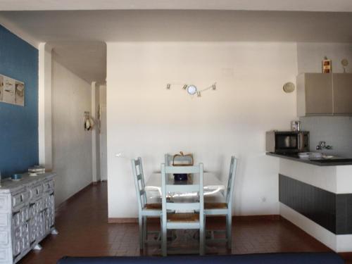Apartment image 10