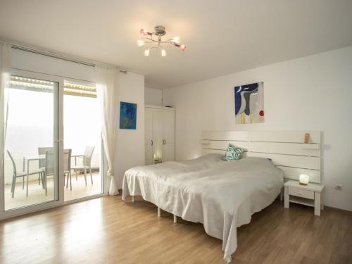 Holiday Home image 8