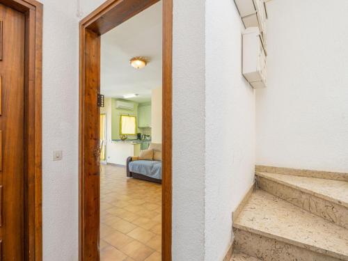 Apartment image 10