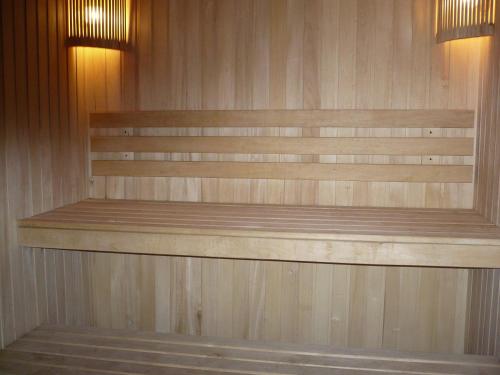 Dubrava Park-Hotel - image 11