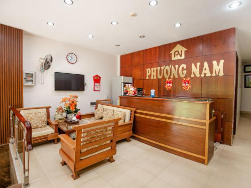 Phuong Nam Hotel Aeon Mall Long Bien