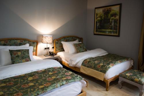 Classic Hotel, Тирана (фото 10)