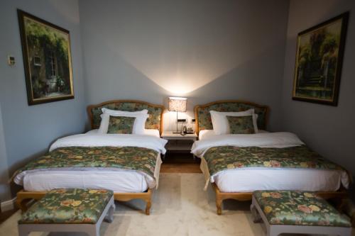 Classic Hotel, Тирана (фото 11)