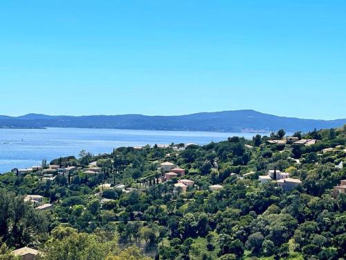 Charmant Mazet Provençal avec Vue Mer et Jacuzzi Privé - Location saisonnière - Roquebrune-sur-Argens