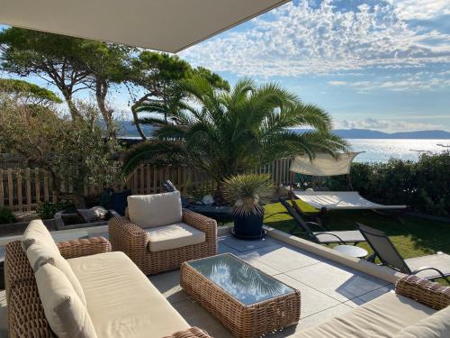 Villa Récampado Les pieds dans l'eau - Location, gîte - Cavalaire-sur-Mer