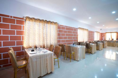 Facilities, Treebo Galaxy Kings Suites, Hebbal near Esteem Mall