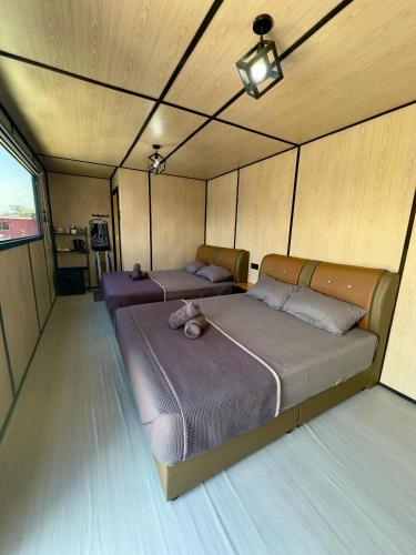 PADANG BESAR GRAY CABIN (NEAR ARKED NIAGA) PADANG BESAR GRAY CABIN (NEAR ARKED NIAGA)