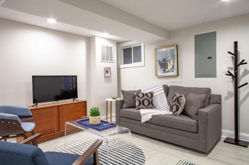 Lux CoHi Cove Walk to METRO Subway Shopping Howard Univ Medstar Lux CoHi Cove Walk to METRO Subway Shopping Howard Univ Medstar