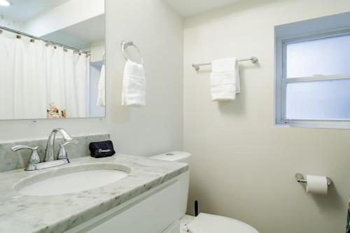 Lux CoHi Cove Walk to METRO Subway Shopping Howard Univ Medstar Lux CoHi Cove Walk to METRO Subway Shopping Howard Univ Medstar