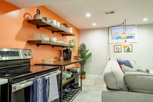 Private 1-BR DC Residential-Style Stay Parking in Washington, USA