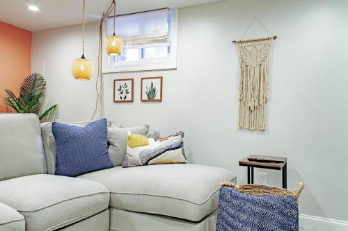 Private 1-BR DC Residential-Style Stay Parking in Washington, USA