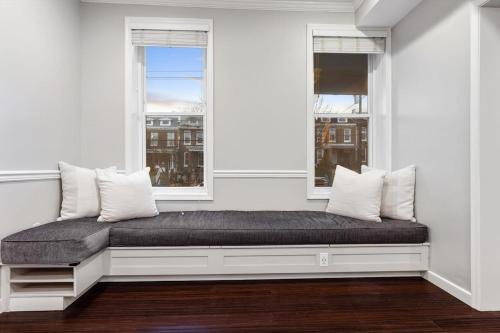 Exceptional 4-BR Homestay near Rock Creek Park in Washington, USA