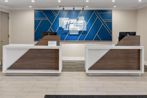 Holiday Inn Express Stony Brook-Long Island an IHG Hotel - image 8