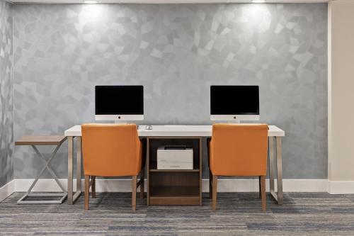 Holiday Inn Express Stony Brook-Long Island an IHG Hotel - image 6