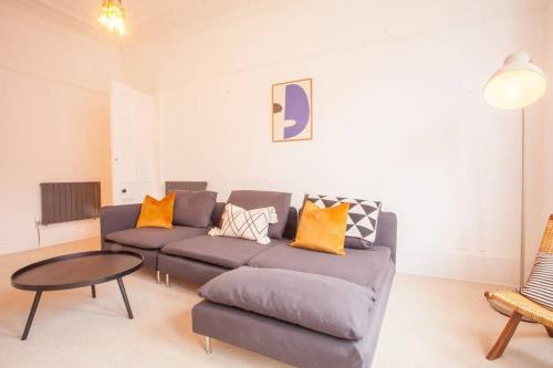 Stunning 2 bed property in heart of West End, Glasgow (photo 4)