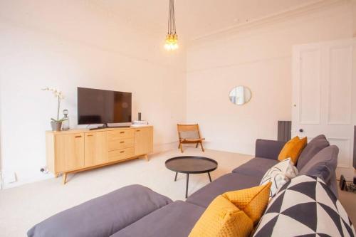 Stunning 2 bed property in heart of West End, Glasgow (photo 3)