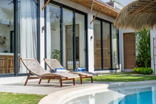Three-Bedroom Villa image 9
