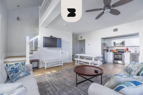 Duval's Delight -Loft on Duval