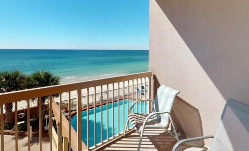 Brightly Furnished Beachfront Condo - 7th Floor Gulf View! - image 10