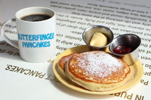 [ButterFinger Pancakes Brunch set for 1 person] Standard Double Room – Provided per night