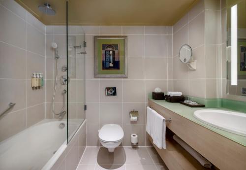 room detail thumbnail 2