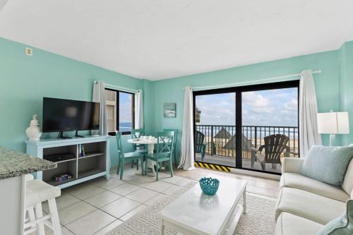 Aquamarine Suite at Sunglow Resort by Brightwild thumb 2