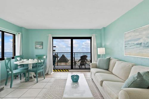 Aquamarine Suite at Sunglow Resort by Brightwild in Daytona Beach Shores, USA