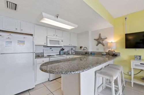 The Ocean Front Starfish Suite by Brightwild in Daytona Beach Shores, USA