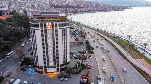 Best Western Plus Hotel Konak - Hôtel - Izmir