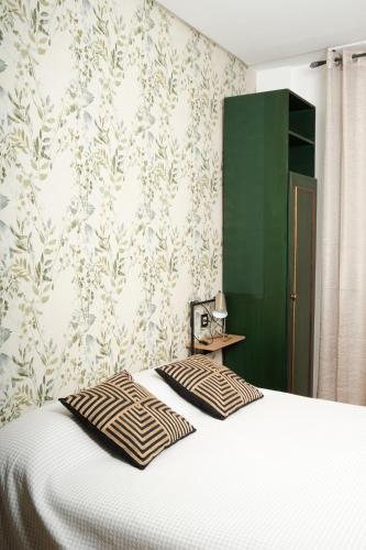 1 queen bed