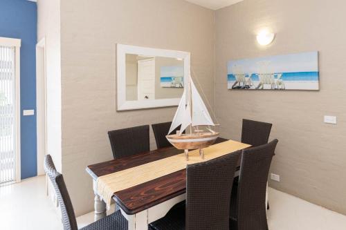 Two-Bedroom Apartment image 6