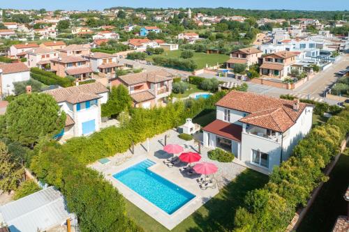 Villa Cvita Domenica near Poreč for 8 people with 40 m2 private pool - pet friendly