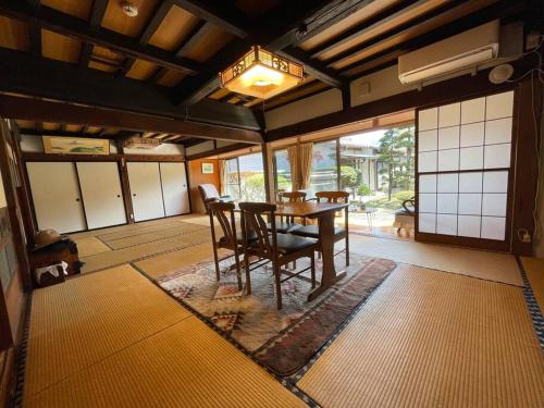 古民家ガーデン 山あり i 一棟貸し, 中庭BBQ, 焚き火, 友人グループ, 3世代旅行にもおすすめ ! (古民家ガーデン 山あり i 一棟貸し, 中庭BBQ, 焚き火, 友人グループ, 3世代旅行にもおすすめ !) in Curu