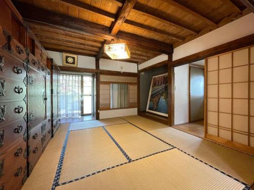 古民家ガーデン 山あり i 一棟貸し, 中庭BBQ, 焚き火, 友人グループ, 3世代旅行にもおすすめ ! (古民家ガーデン 山あり i 一棟貸し, 中庭BBQ, 焚き火, 友人グループ, 3世代旅行にもおすすめ !) in Curu