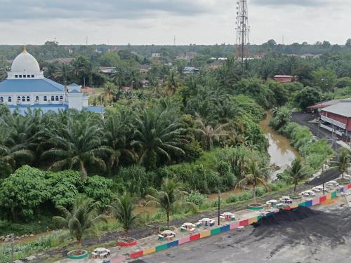 river hotel in Simpang