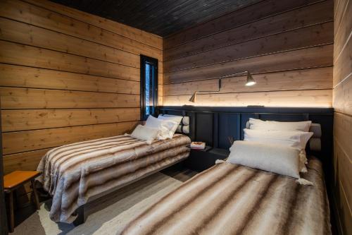 Arctic TreeHouse Hotel - image 2
