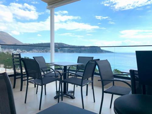 Mateo Hostel, Himare