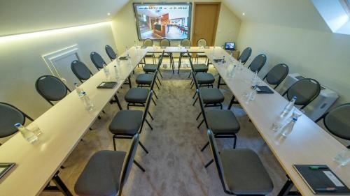 Hotel Mons - image 4