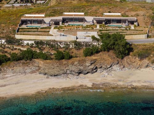 'S CAVE VILLAS SEASIDE KARYSTOS