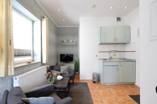 Standard Apartment image 10