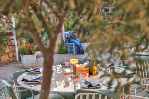 Old Town Hotel Kalkan - image 4