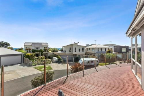 Half Moon Bay Hideaway 1 min to Foreshore in Indented Head