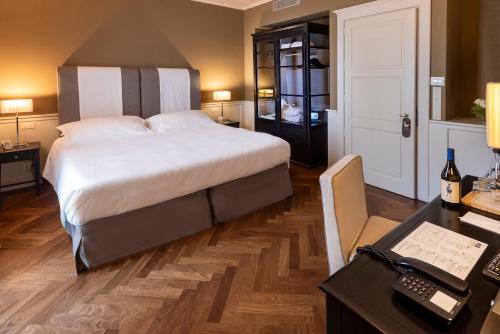 Book the Standard Double Room Standard Double Room